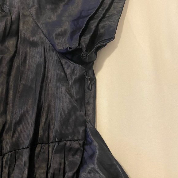 Eva Franco Navy Dress - Size 8 - no material tag / sample - possibly taffeta? - Picture 4 of 10
